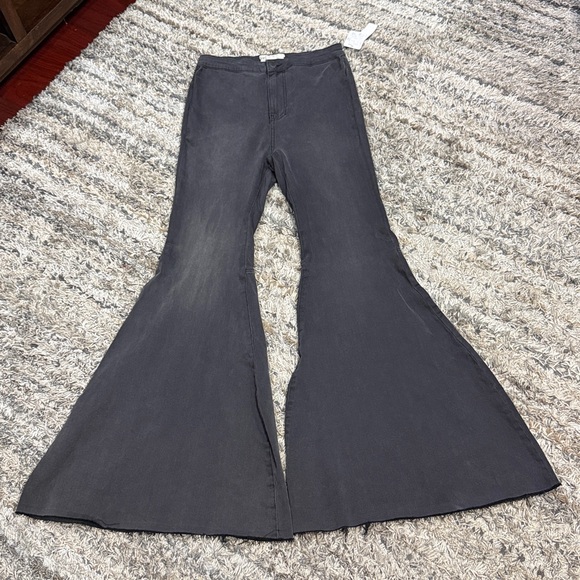 NWT Free People gray high rise flare  pants 28R OB826352 - Picture 12 of 13